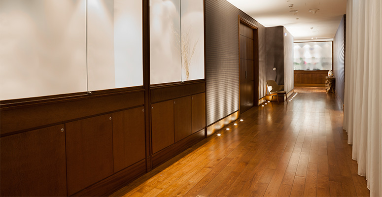how much in a laminate floor