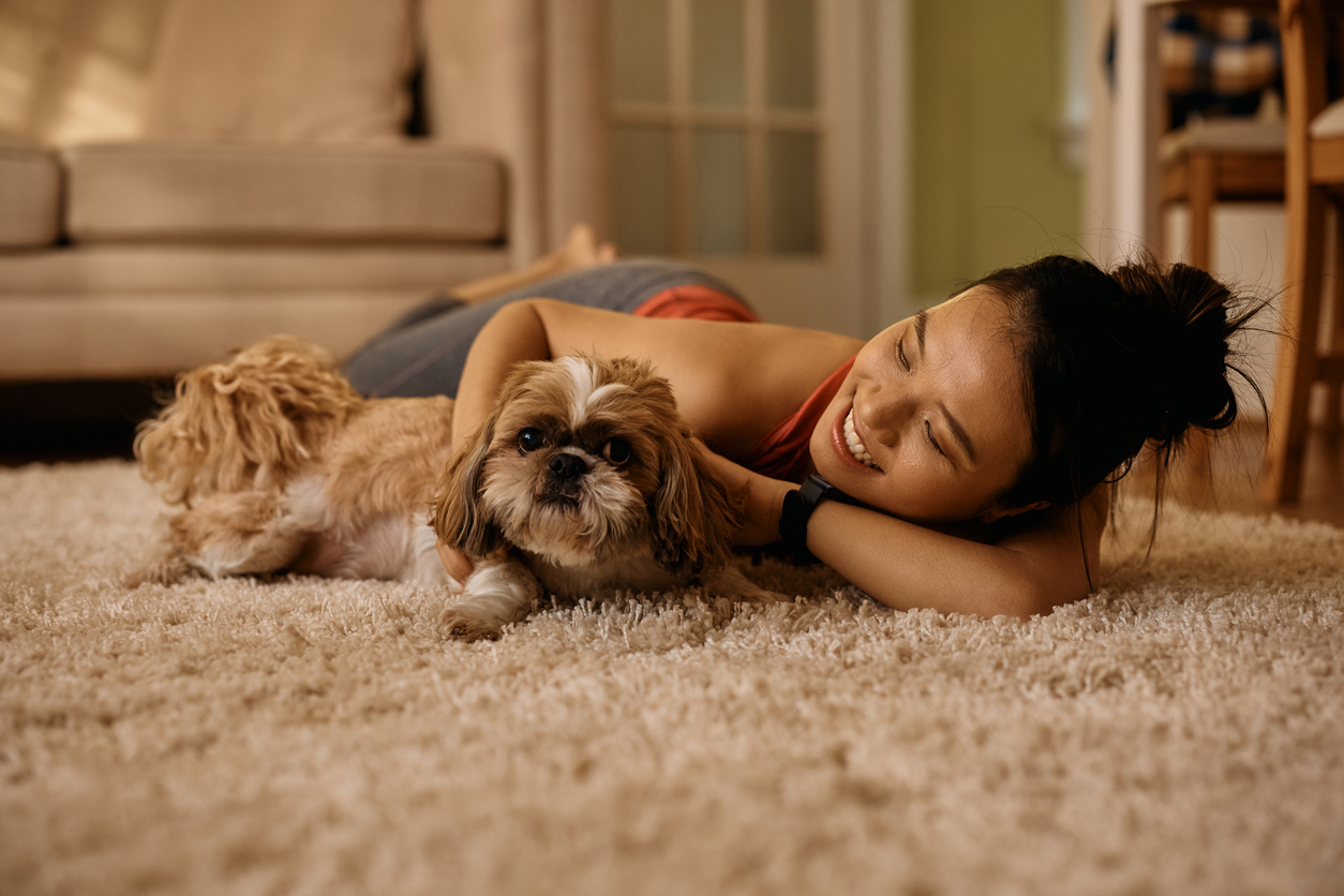 Soft Carpet: What Makes Some Carpeting Feel Luxurious?